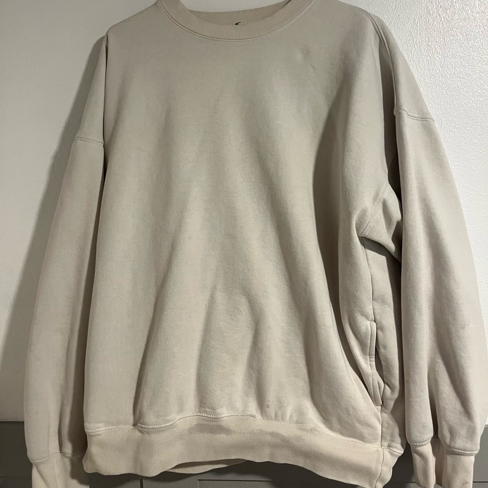 Off-white brandy mellvile sweatshirt